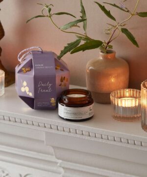 Evolve Beauty Daily Treat Bauble